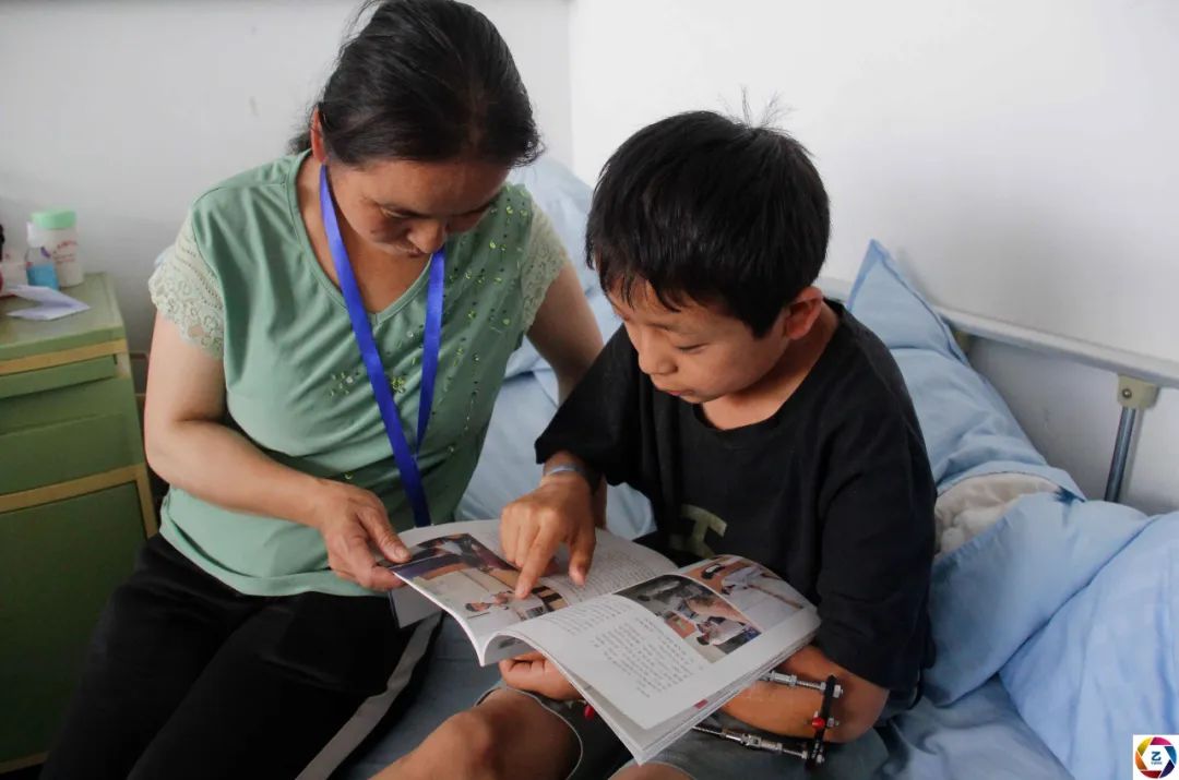 男子被石头砸伤怎么办,小男孩被石头砸到后续