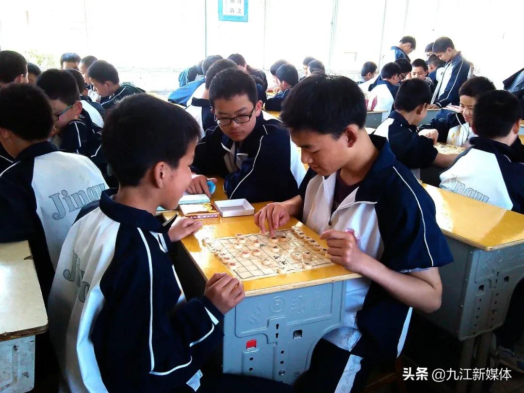 多元发展强实力百米跑道铸辉煌——湖口二中荣获两项“国家二级运动员”称号