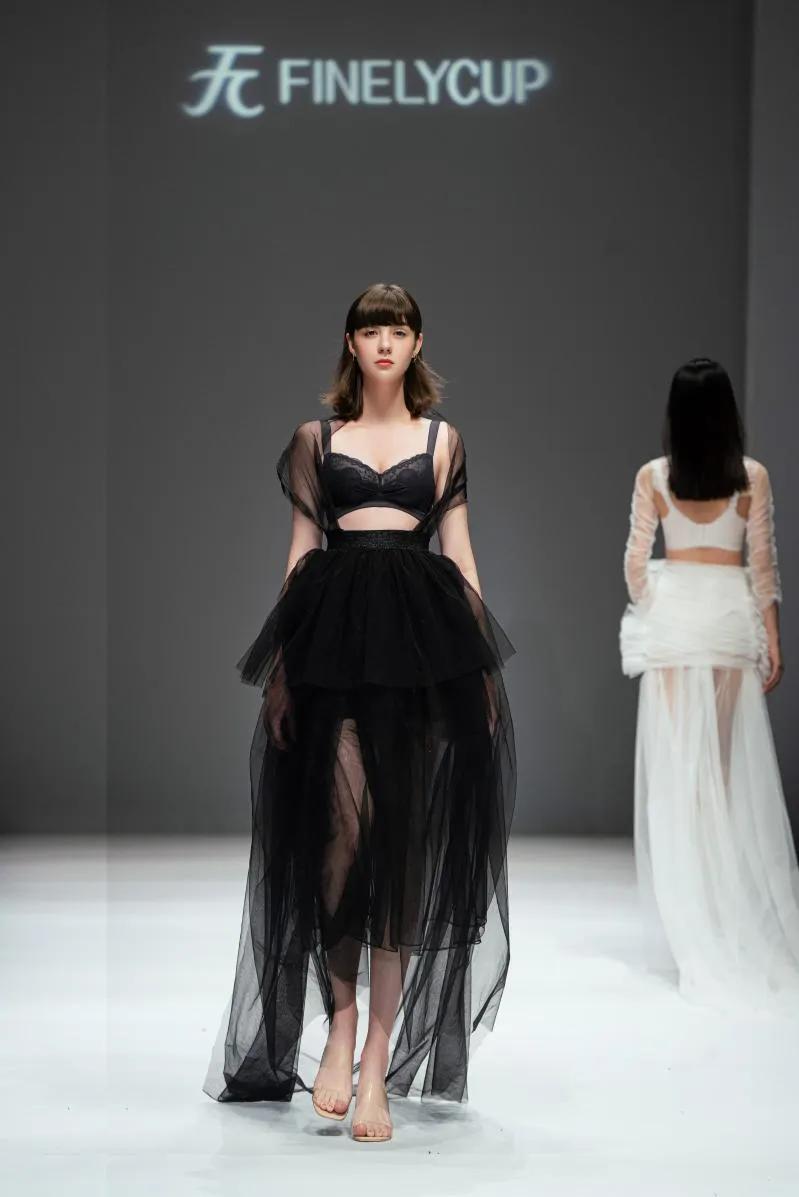 夏天晒出的内衣印子怎么去掉,夏日内衣闷汗