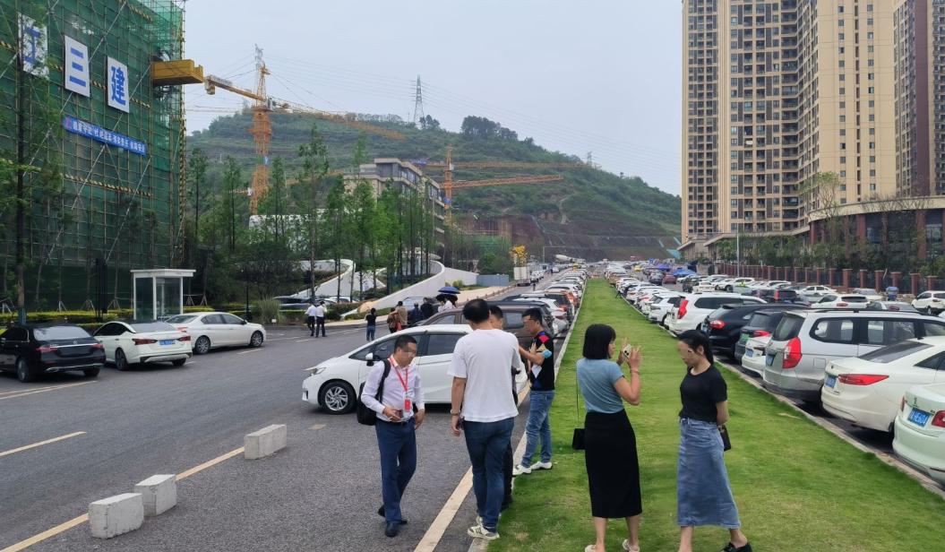 重庆楼市的降价潮,重庆楼盘为什么要三分钟抢售