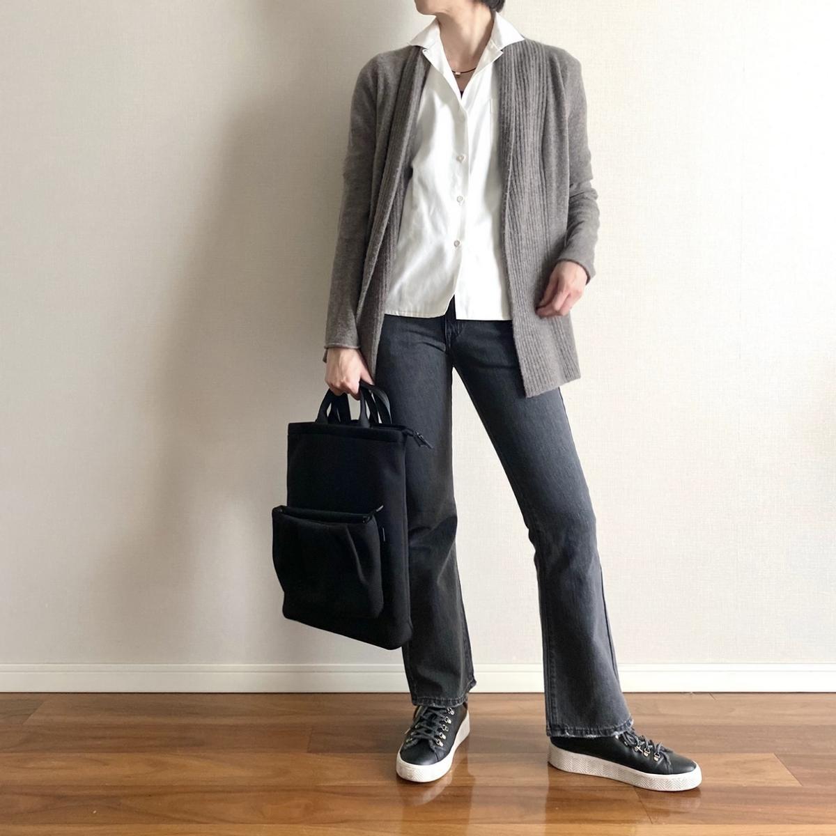 中年女性穿衣颜色搭配,中年女性适合什么样的穿衣风格