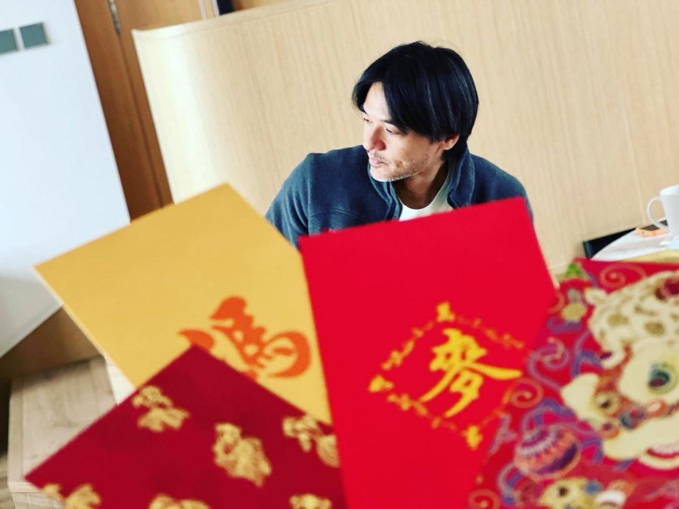 香港疫情严峻！谢贤前妻动两次手术又染疱疹，舒淇叹过年寸步难行