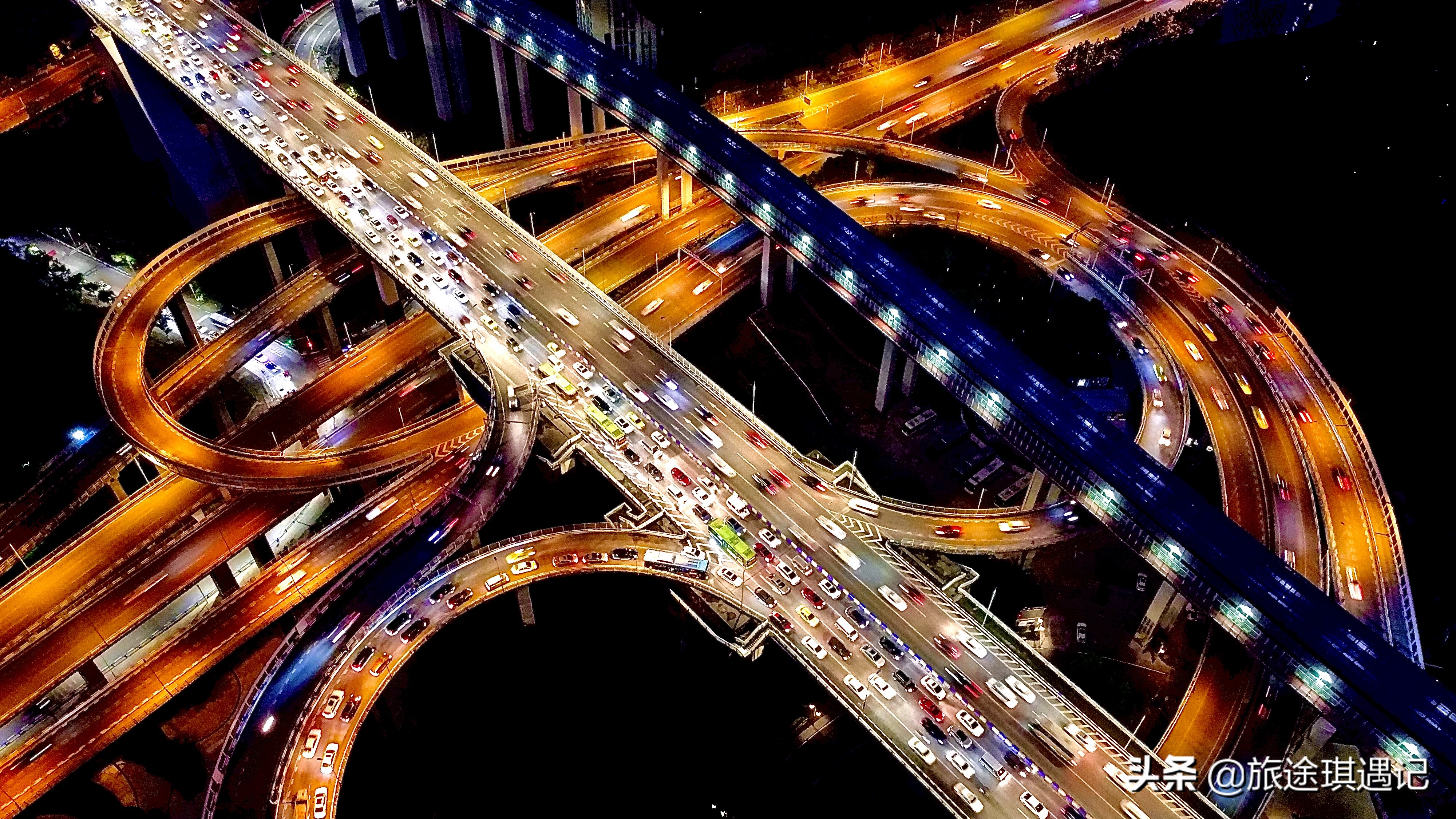 万里长江第一桥是哪里,素称万里长江第一桥