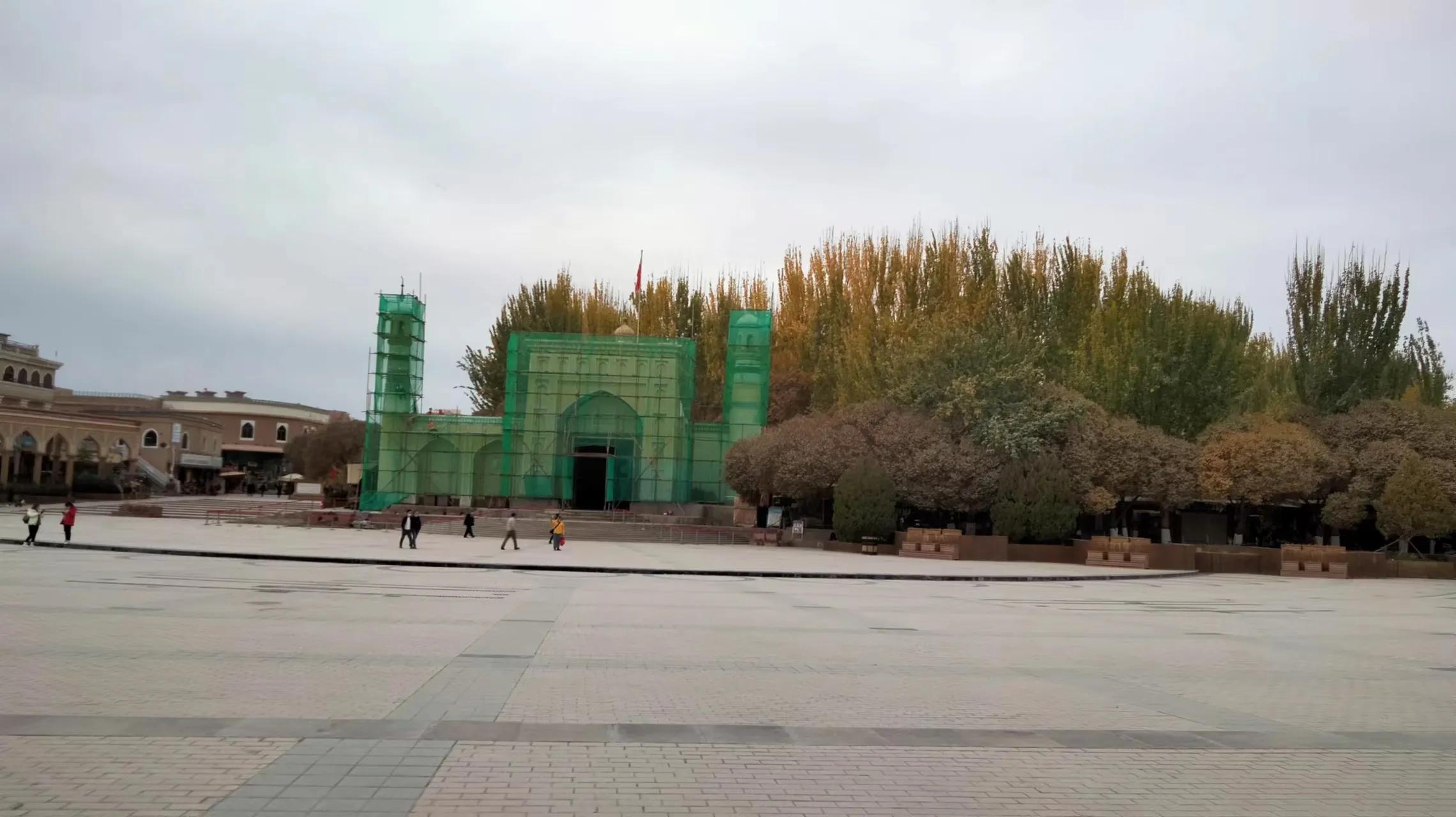 遇到在路上旅行，一个月也能赚一万块左右的小敏（124）