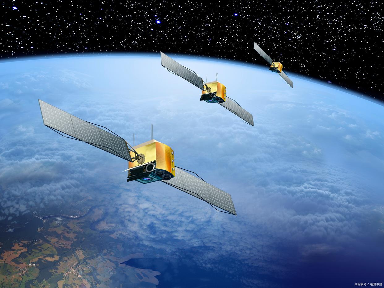 乌克兰上空出现不明飞行物,乌首都上空现巨大光球