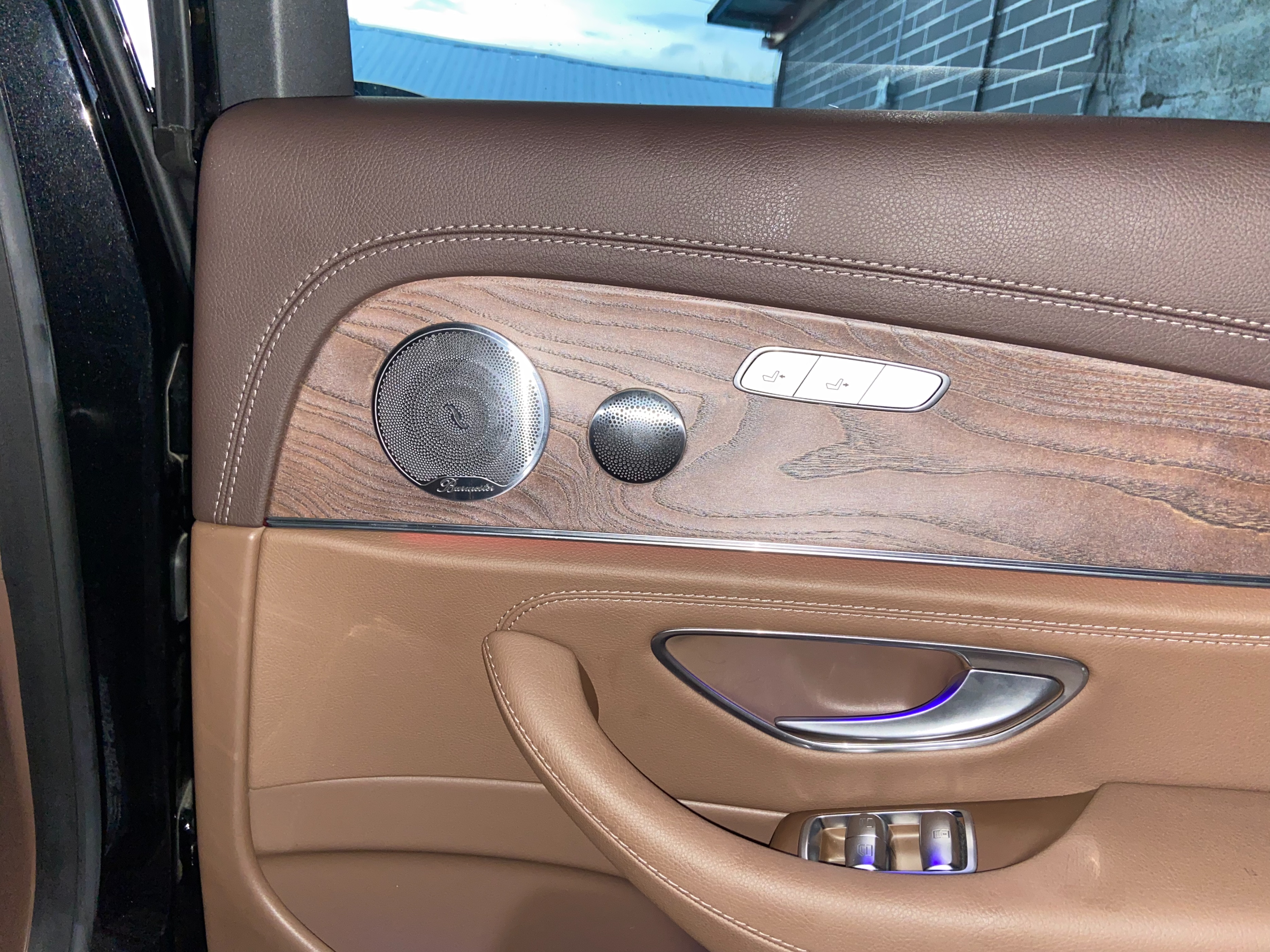 22款23款奔驰E350eL升级柏林之声柏林音响，车内音响音质全面提升