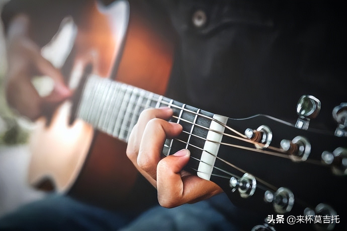 初学者买的吉他选什么面板,吉他入门烧火棍推荐购买