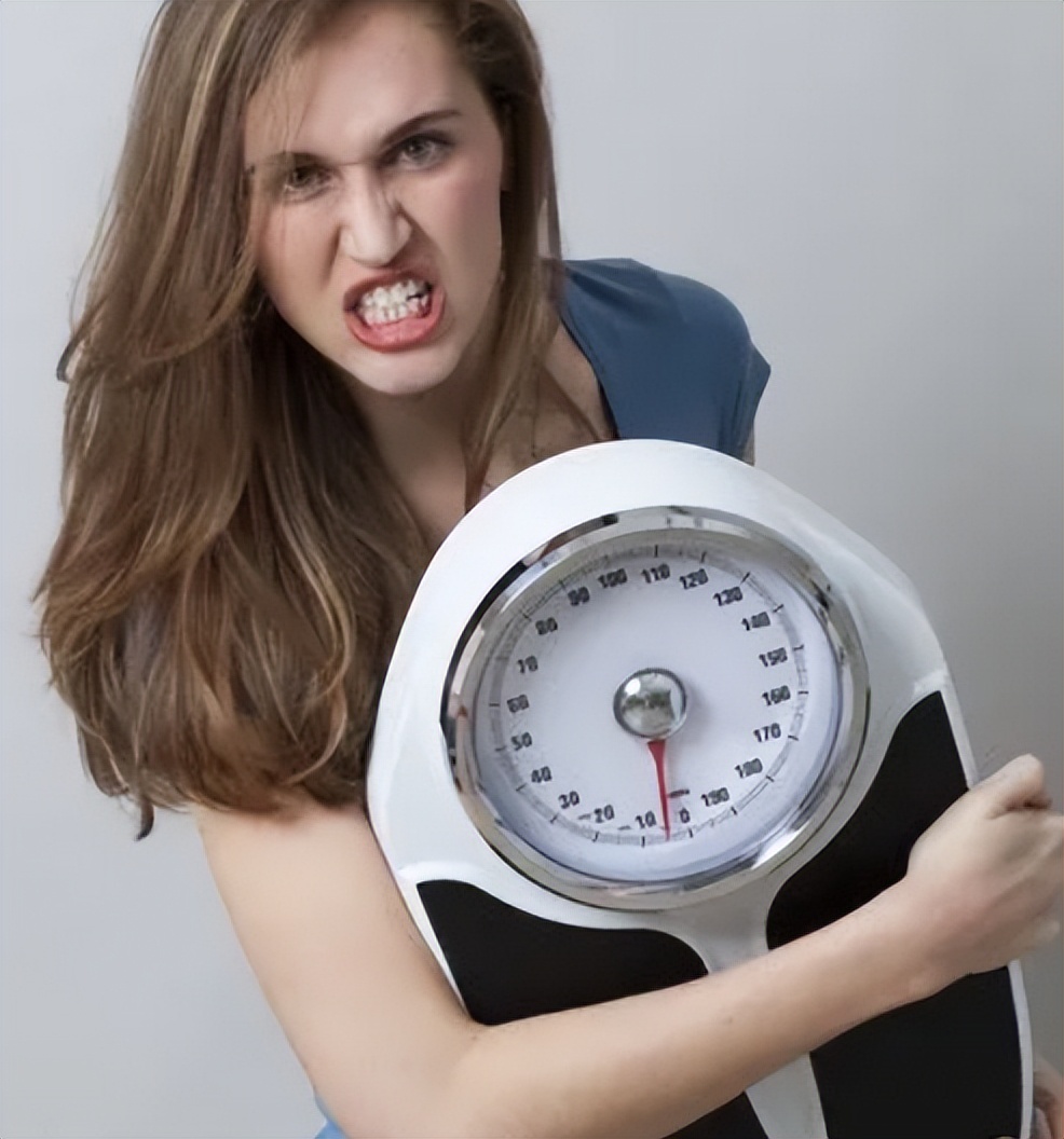 子宫内壁有肉突出来,子宫里掉出肉球