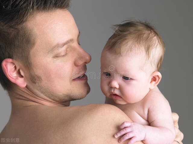 三四个月的宝宝哭了怎么办,三个月宝宝哭