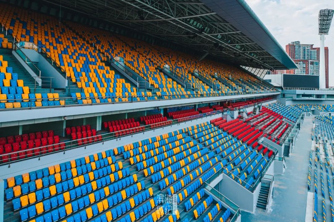 大量游客涌入天津,天津人潮汹涌