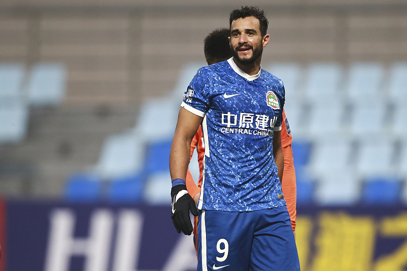 中国足协给鲁能遭遇三次争议判罚,中国足协宣布中超四外援