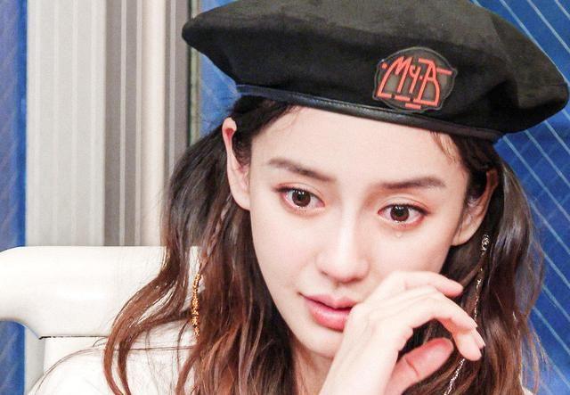 杨颖18年粉色高定韩国,杨颖18年视频