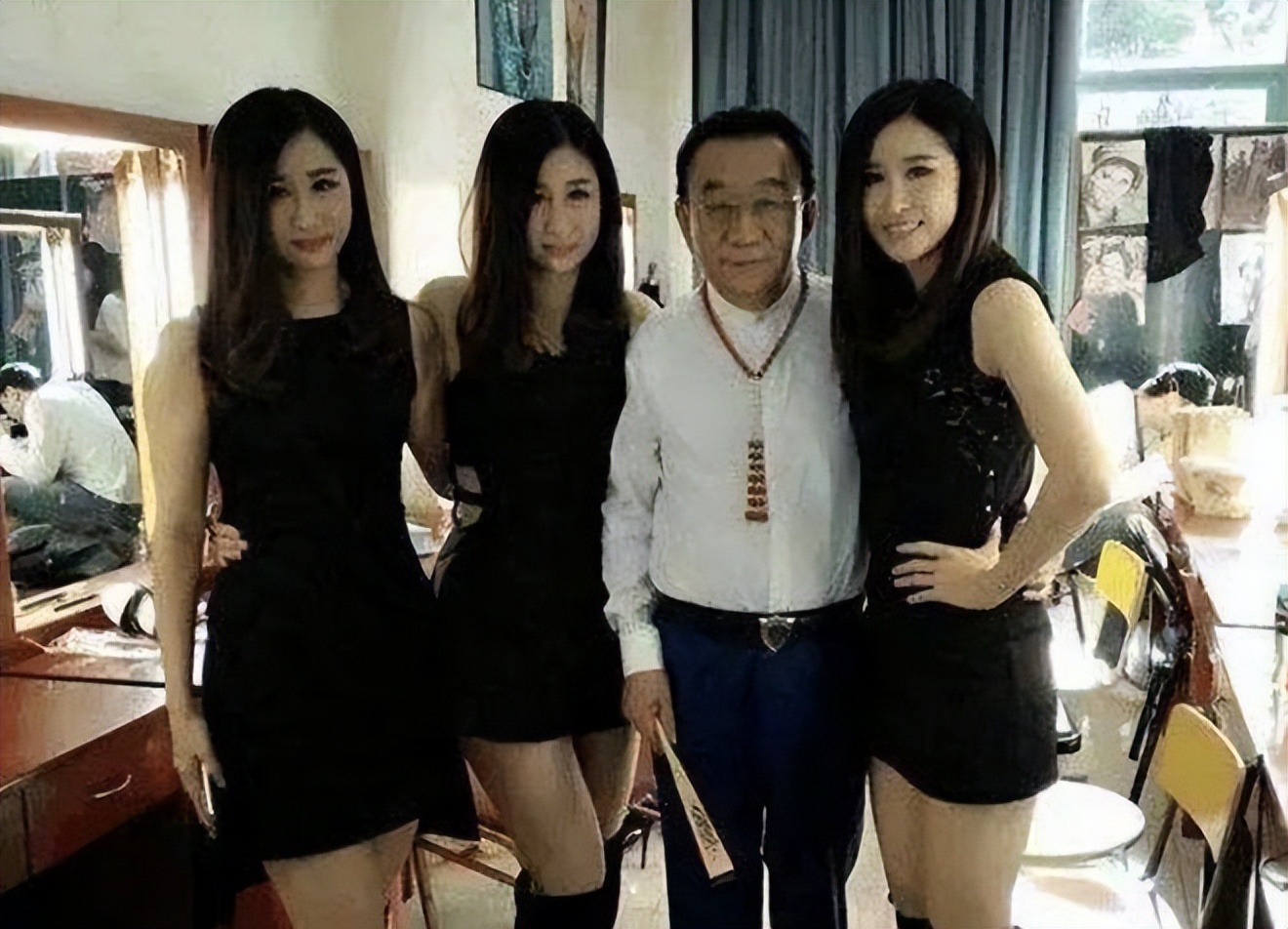 酒驾、卖假货、多次出轨，这4位“老艺人”晚节不保？