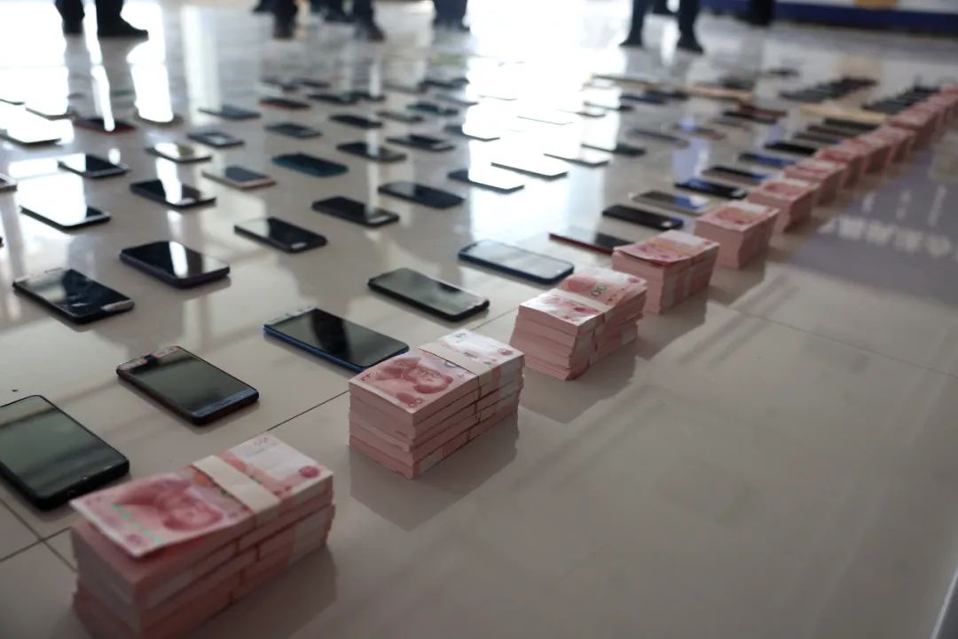 警方破获特大跨境网络赌博案,警方破获跨境网络赌博案