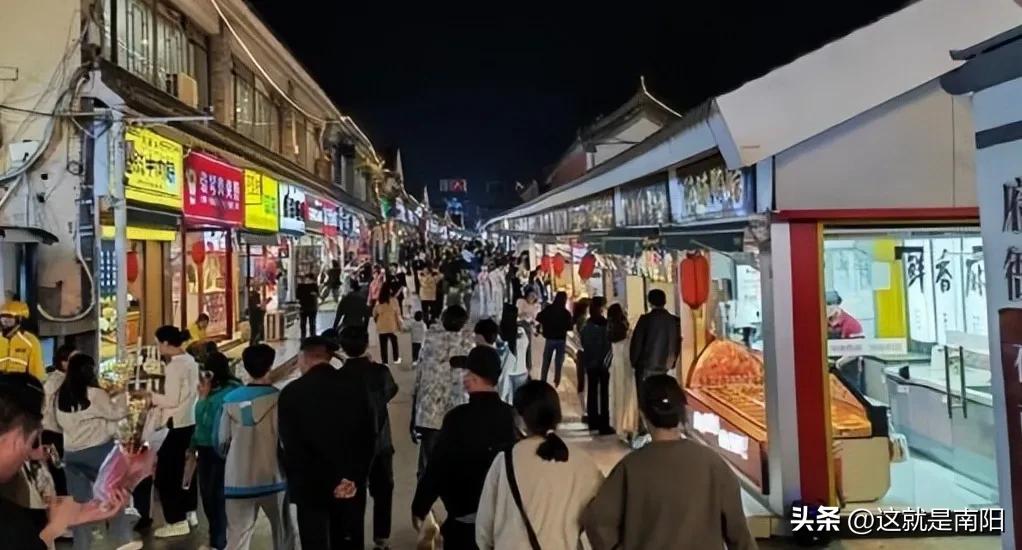 夜经济不止餐饮业！从撸串到市集到诗和远方，打造南阳最酷夜经济