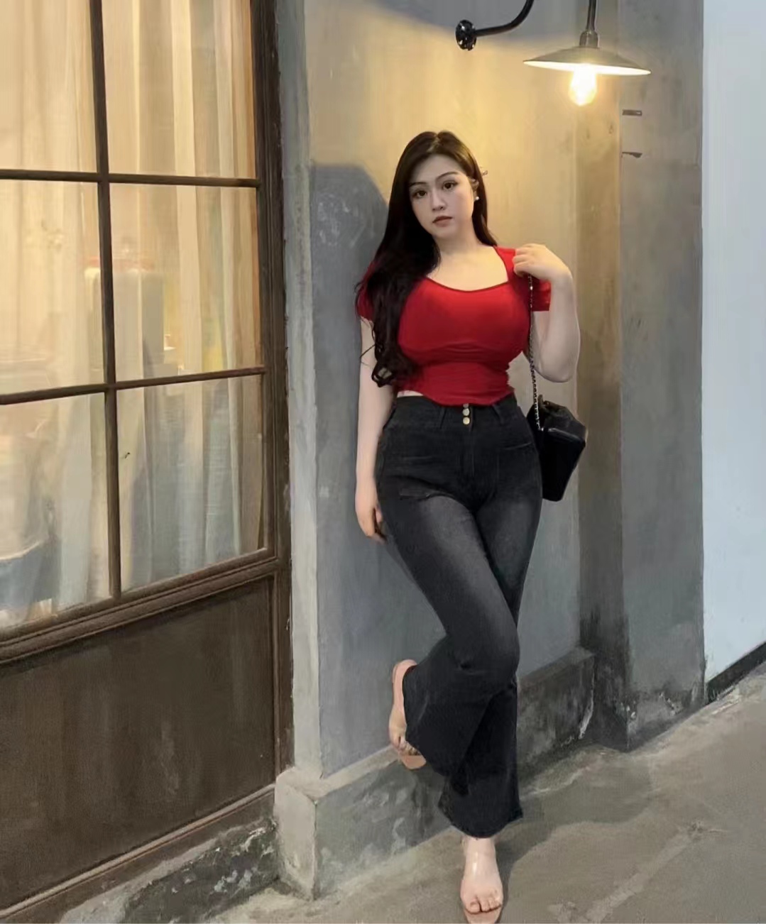 有垂感的灰裤子怎么搭配,有垂感的灰色裤子怎样搭配