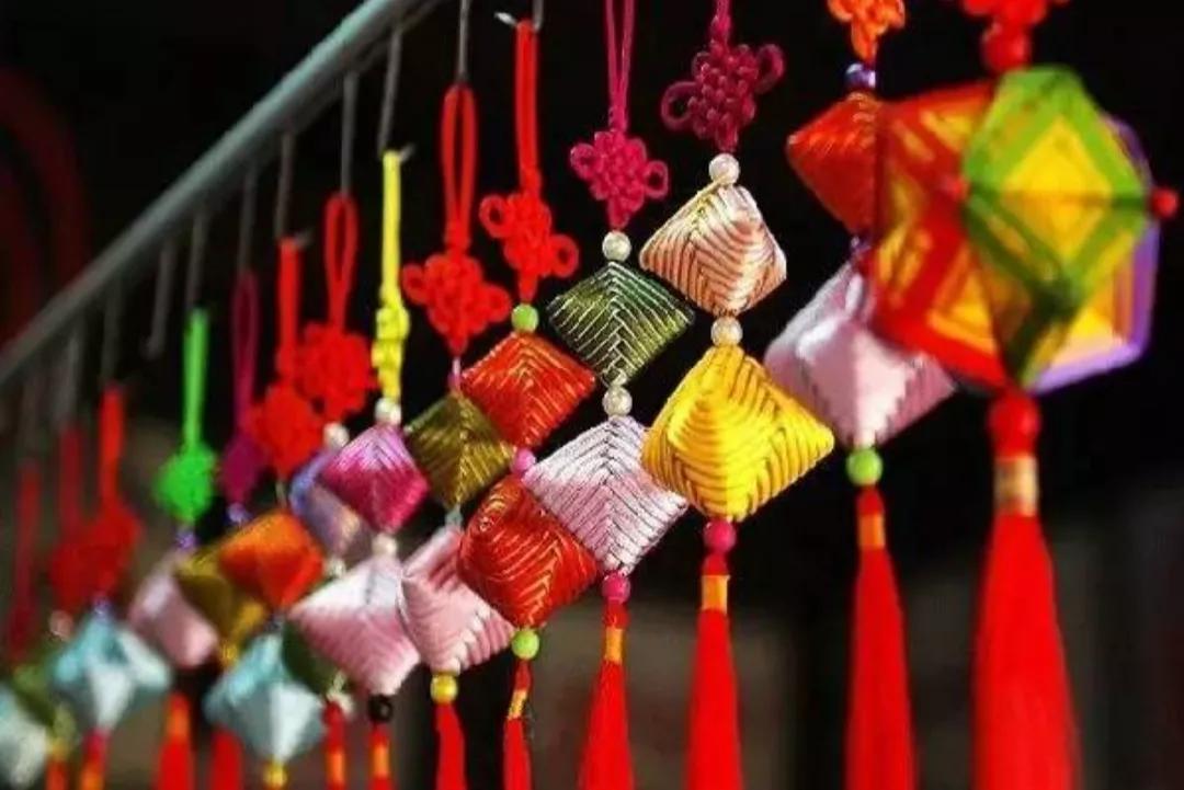 端午节屈原投江所投的是什么江,端午节屈原投江的故事250字