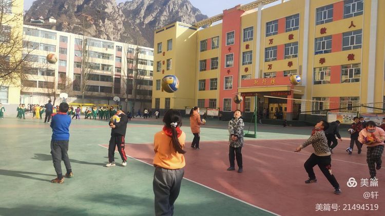 趁年少不负热爱—记桥头第一小学2021年秋季社团验收活动