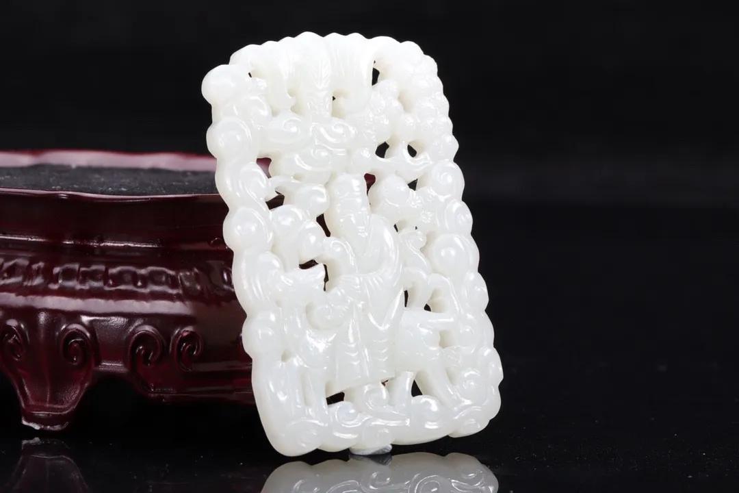 老玉镂空寿字玉佩值钱吗,和田玉青玉福禄寿牌