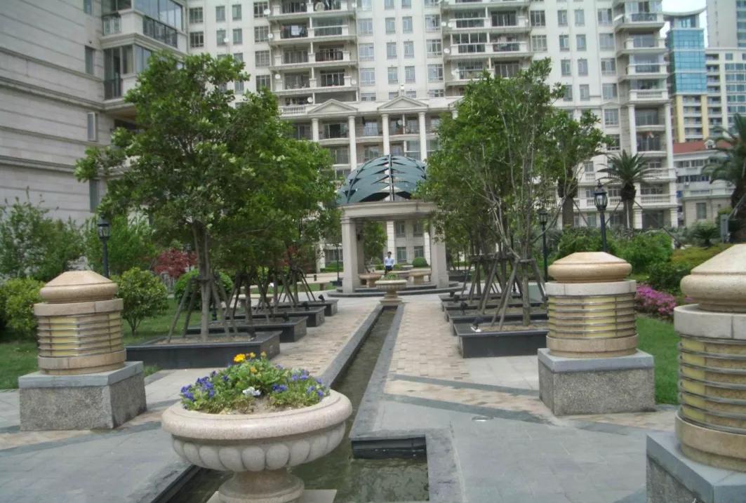 2号线沿线有什么好玩的,2号线附近的好逛的地方