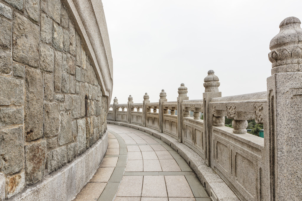 徜徉在古诗词的世界里作文,徜徉在古诗词中