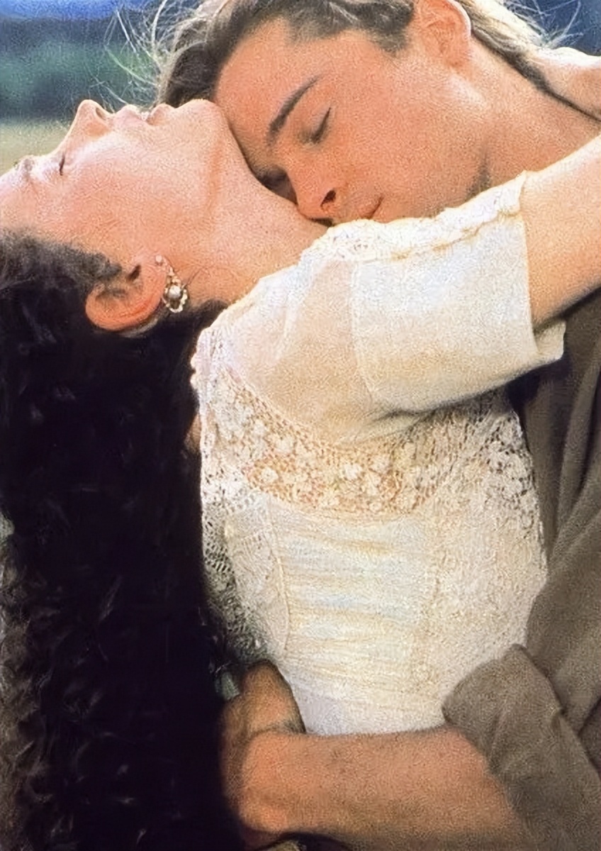 燃情岁月讲的是什么,燃情岁月的意义和意思