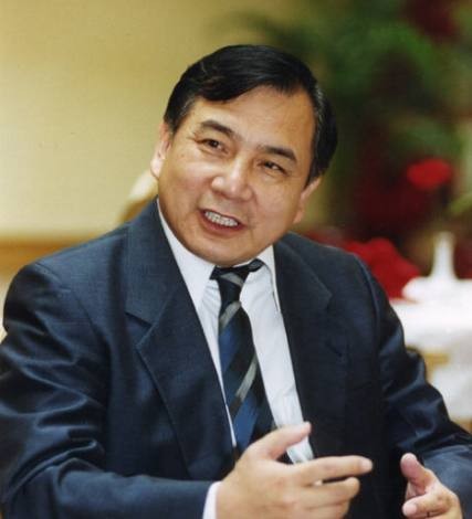 第一个买法拉利的人李晓华,李晓华第一辆法拉利价格