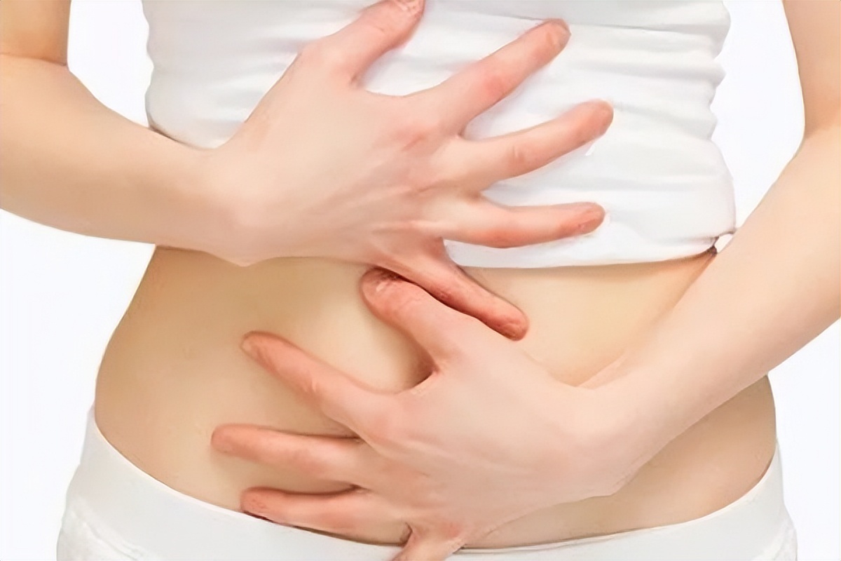 妇科炎症迁延不愈，湿热下注太麻烦，中医两味药根治炎症