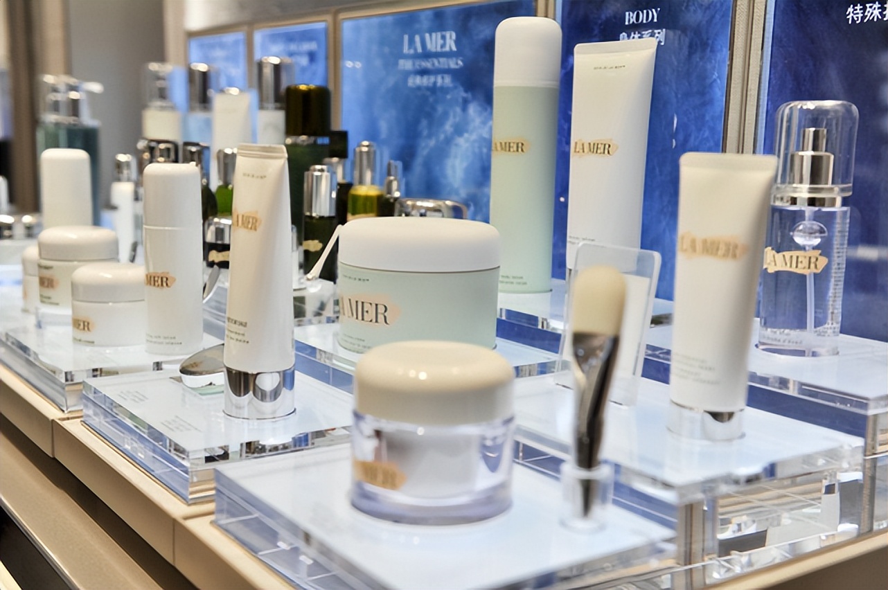 海蓝之谜和赫莲娜哪个比较高端,赫莲娜和海蓝之谜什么档次