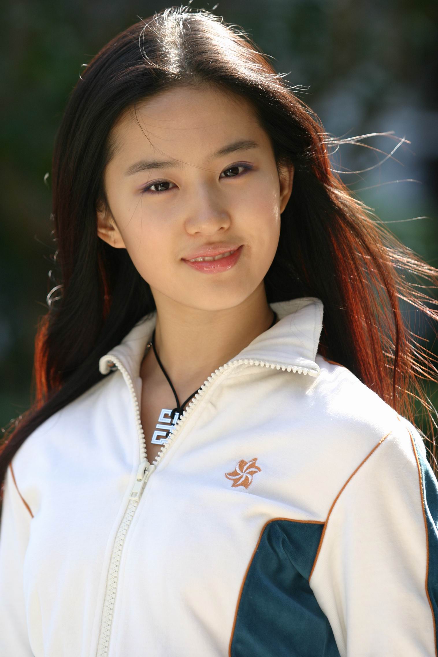 爆出了曾经涉嫌抄袭的黑历史,曾轶可割韭菜后续