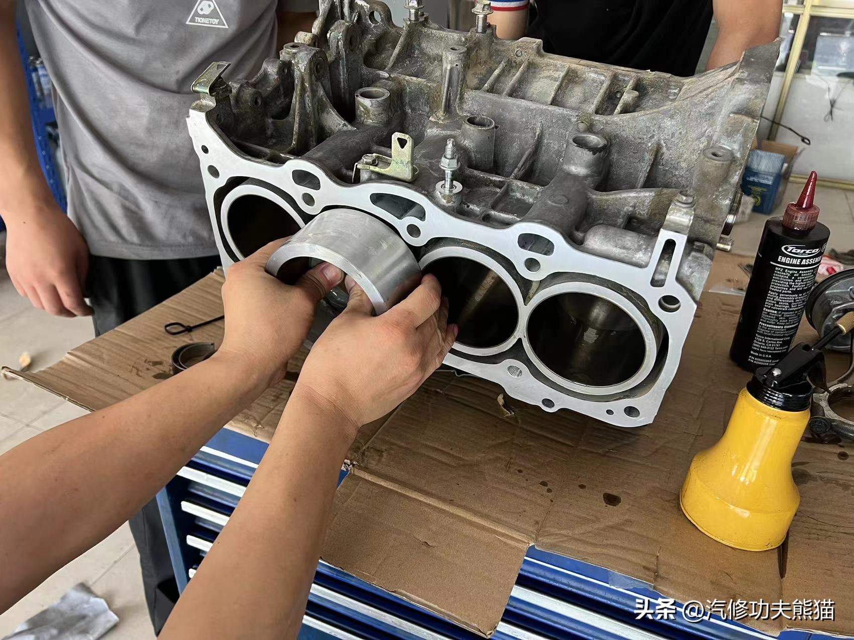 一车传三代丰田越野,六代半丰田凯美瑞烧机油