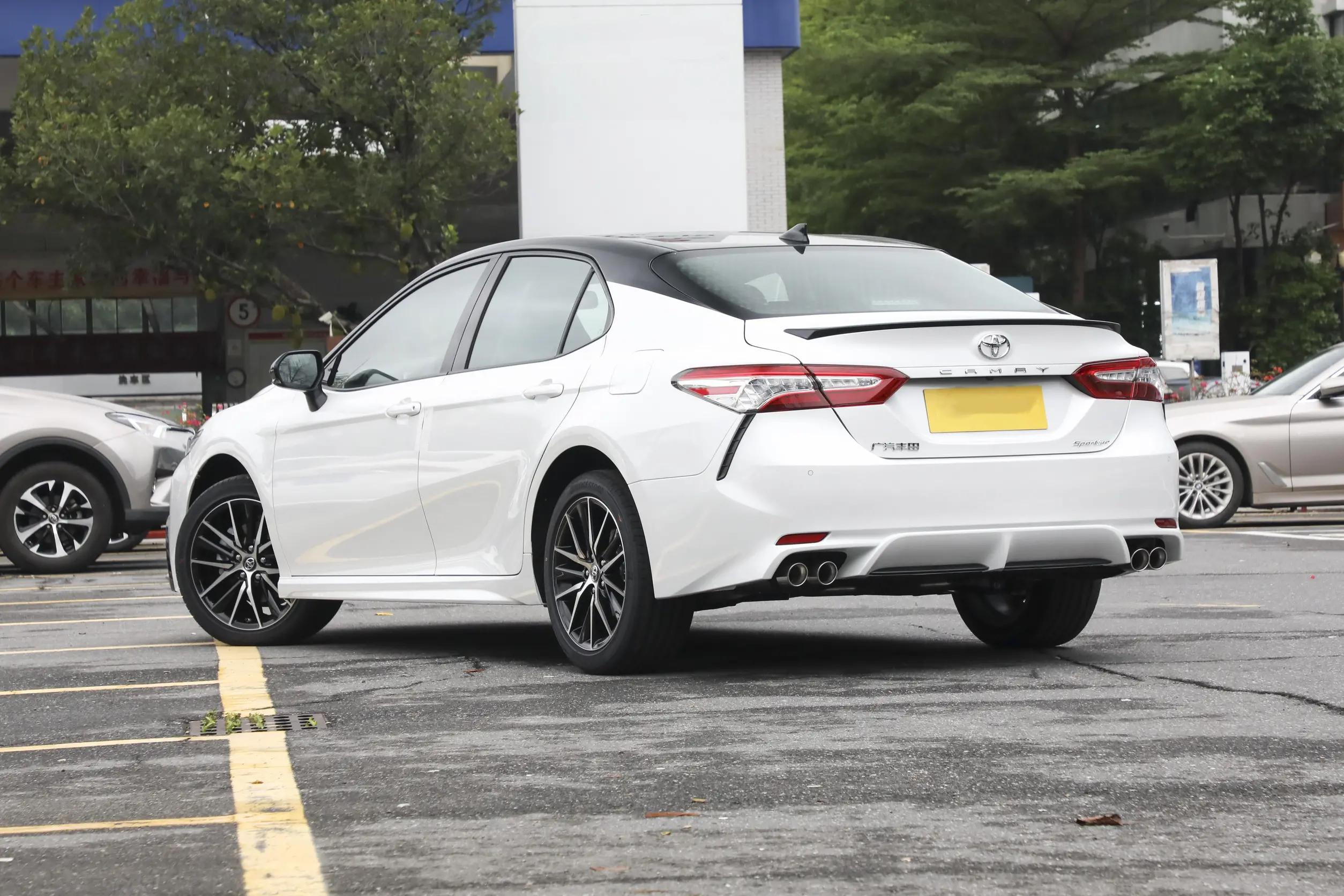 降价最多的b级车凯美瑞,八代凯美瑞2.5豪华燃油版