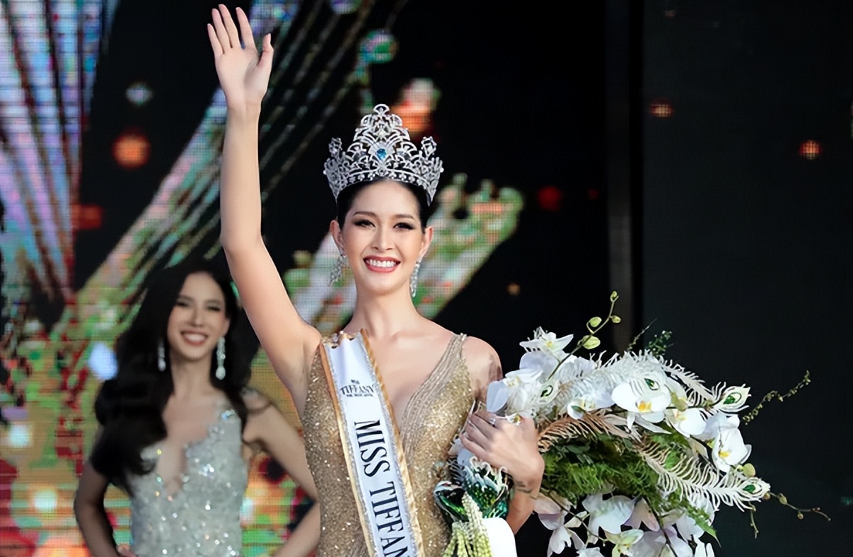 泰国皇后妮莎百科,泰国皇后妮莎颜值