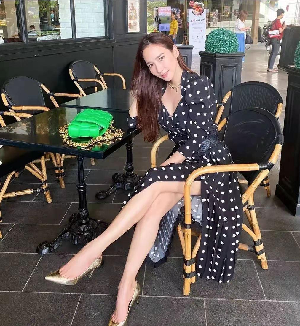 泰国完颜“拽姐”Aump：把日子过成诗歌，把穿搭变成艺术