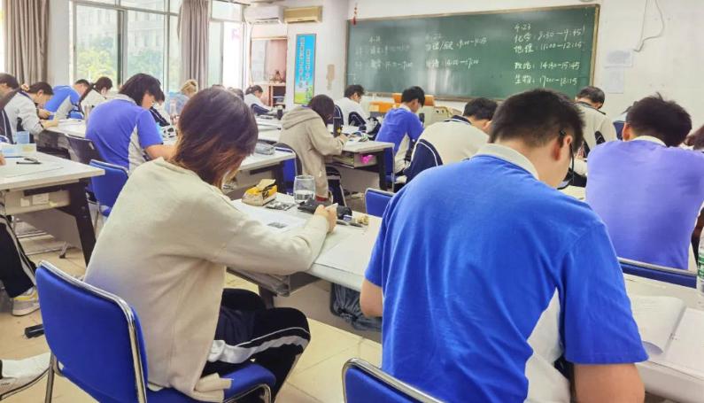 女孩试药一次赚9000,女子试药一次赚10万