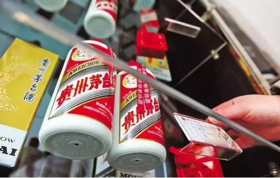 100斤粮食能酿多少斤酒利润有多少,100斤米酿酒能赚多少钱