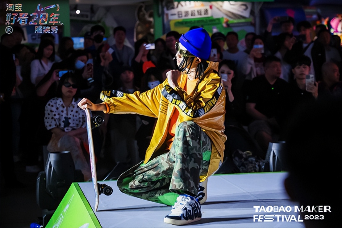 閲嶅簡鏈嶈鎼厤娼祦,閲嶅簡娴佽鏈嶈鏈嶉グ绌挎惌