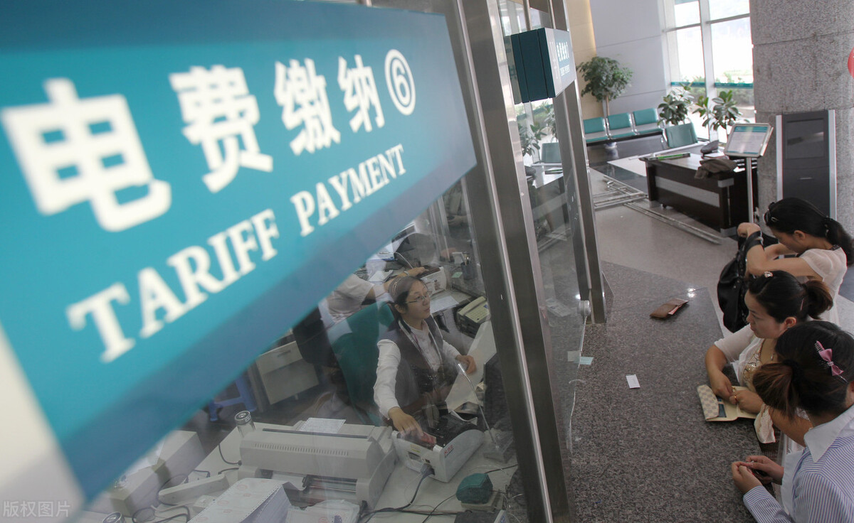 “跑路未成”潘石屹又摊上事了，SOHO中国被罚8664万