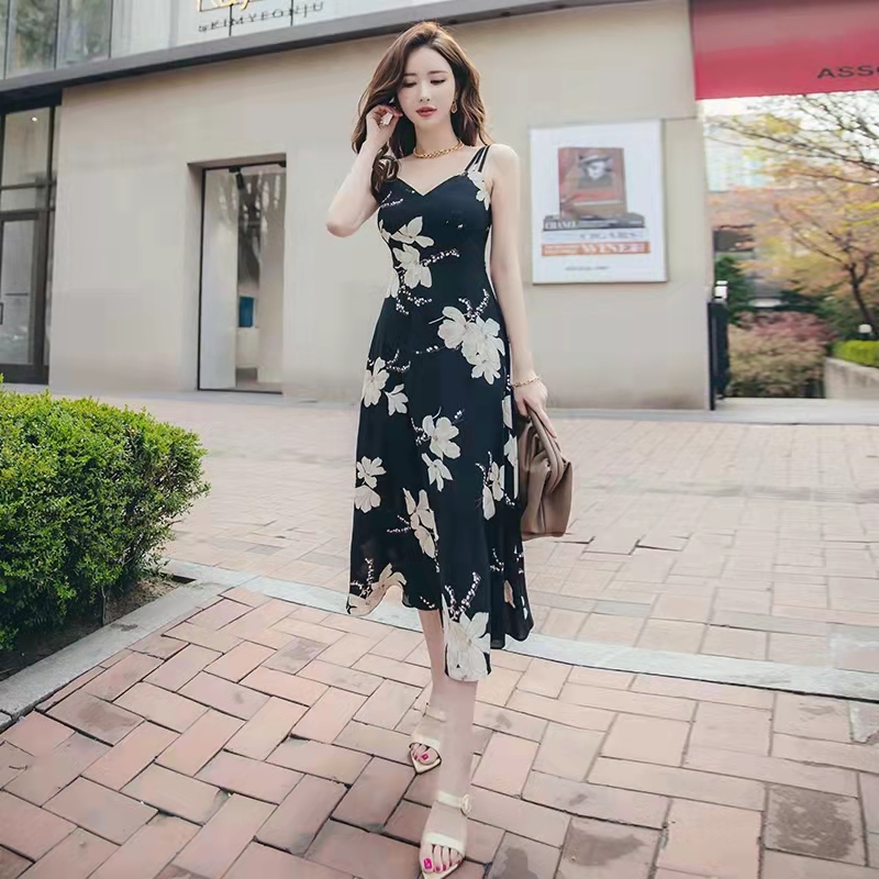 时尚新款气质雪纺小碎花连衣裙,雪纺碎花连衣裙中长款夏季