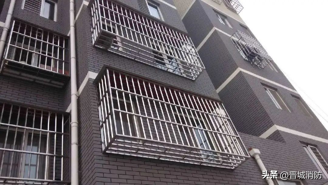 这些防盗窗要命不保命！赶紧自查→