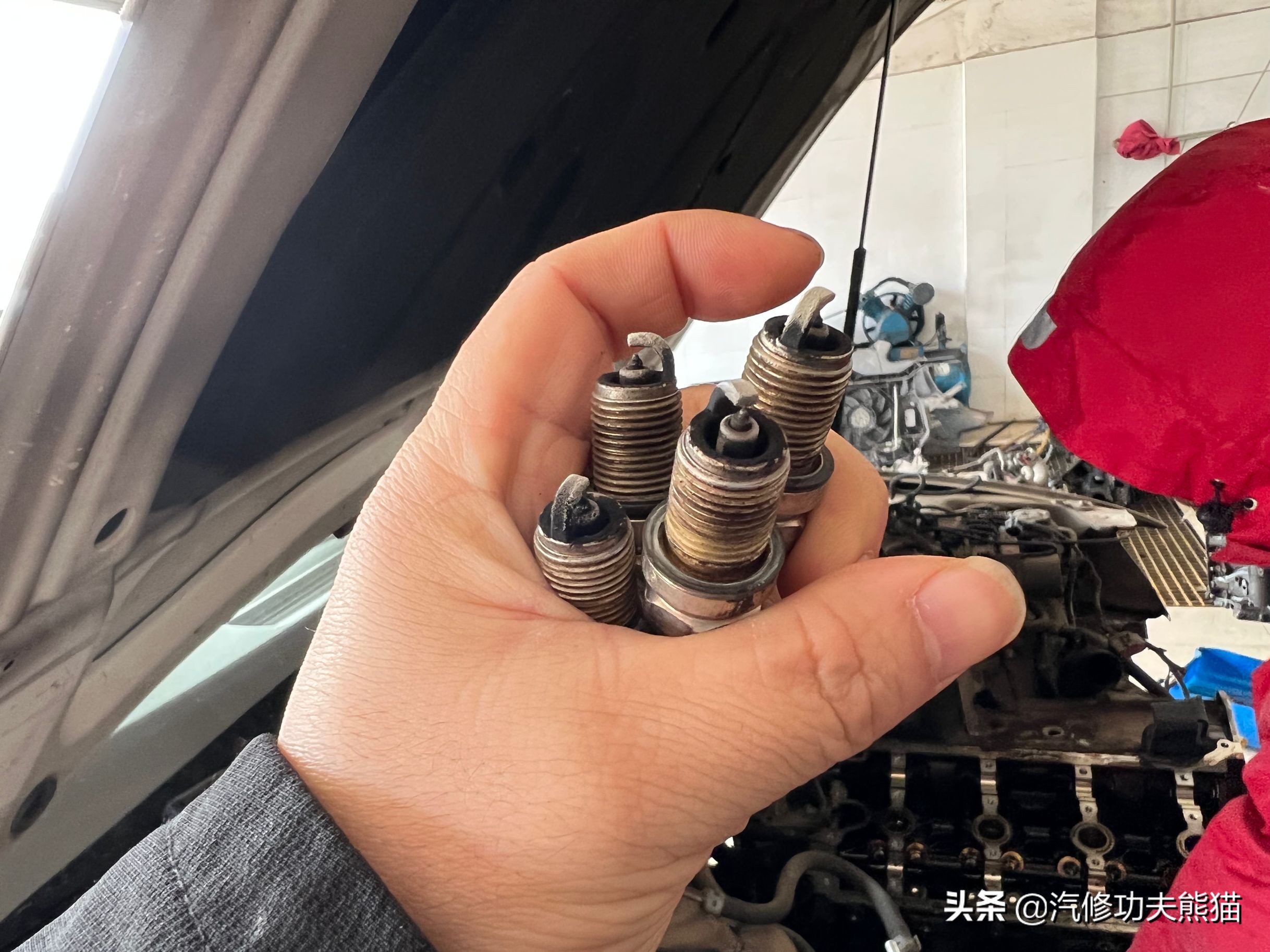 老车翻新修复奥迪a4,修复报废奥迪a4