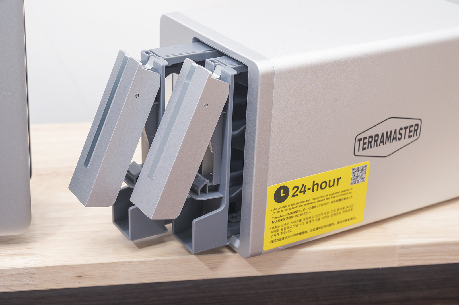 常用数据备份方式磁盘阵列,raid磁盘阵列到底哪个安全