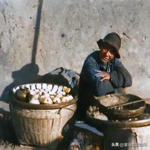 珍贵照片，日军*杀屠**老百姓强奸妇女，用刀剖开肚子，看看多残忍