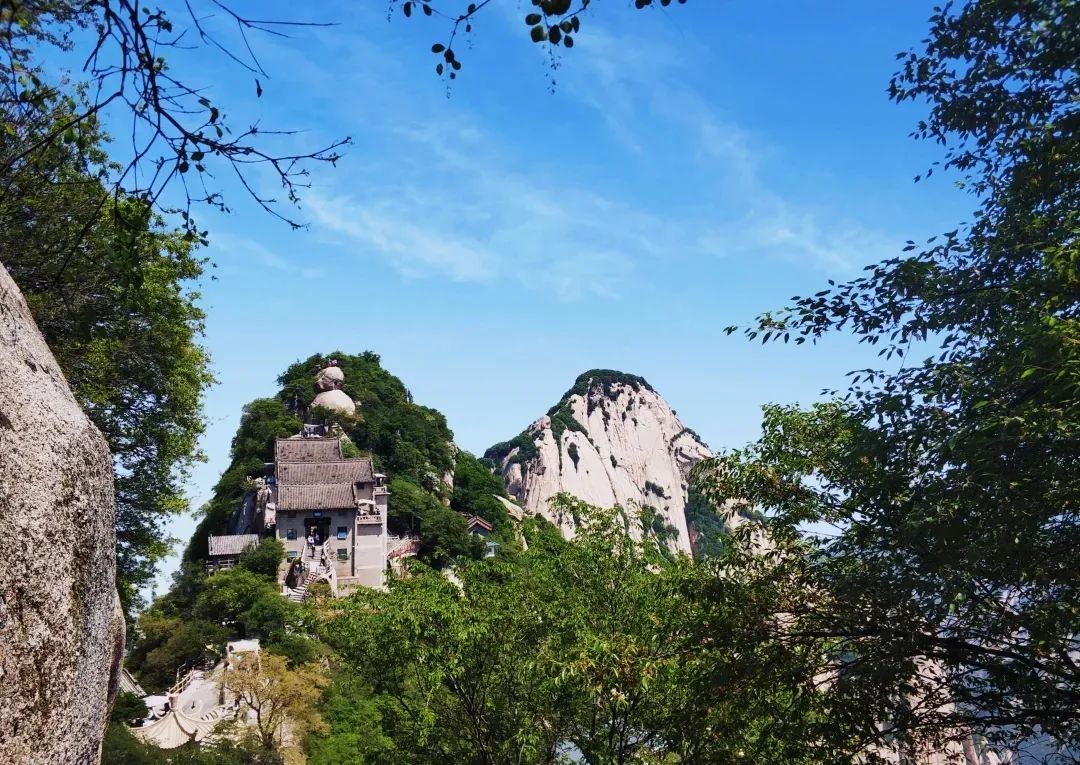 感叹华山山河壮丽的诗句,一览华山