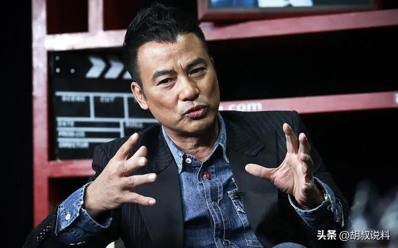 因一句：*鱼岛钓**是中国的，他惨遭封杀20年，如今复出依旧熠熠生辉