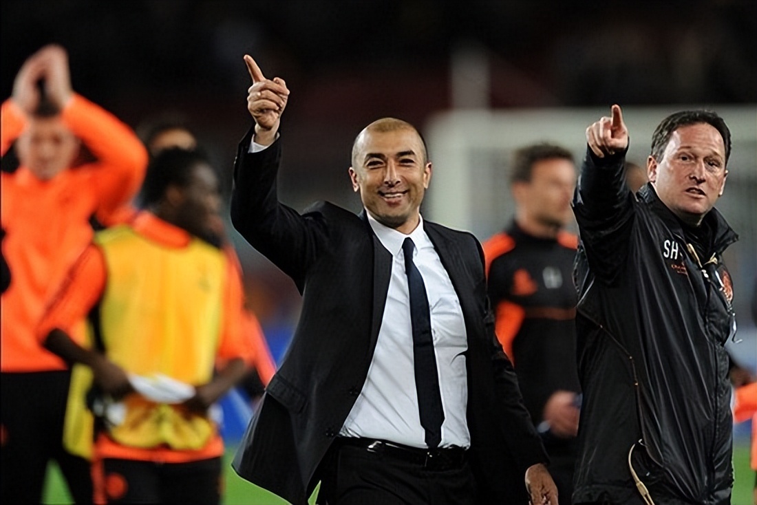 夺得欧冠却下课的主教练,拿了三个冠军足球主帅