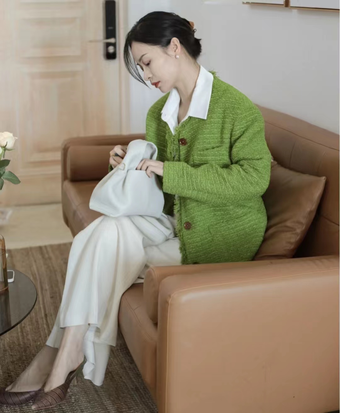 绿色衣服搭配什么颜色好看效果图,绿色最经典的三种颜色搭配