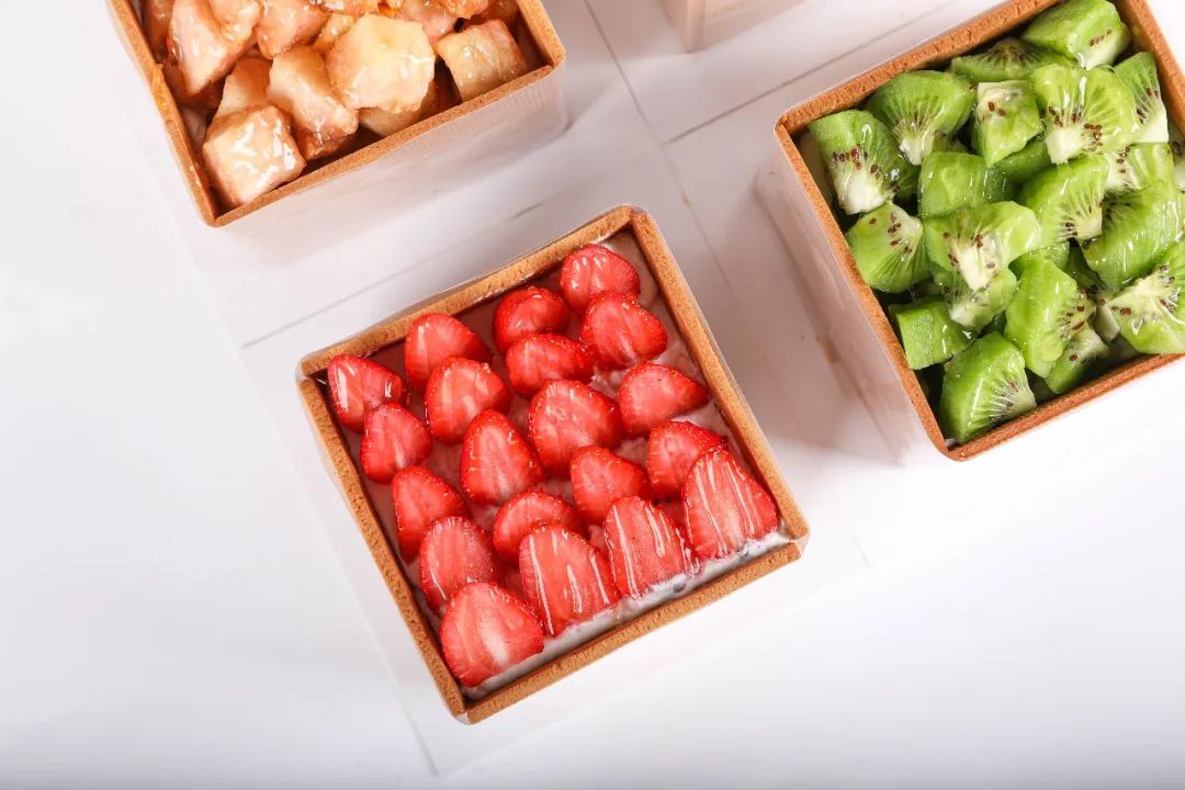 韩国ins博主，用饼干做创意蛋糕，一天1000个不愁卖