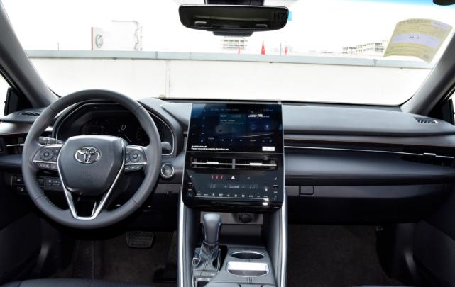 2022年丰田亚洲龙卖出多少台,丰田又火了月销16385台终成销量王