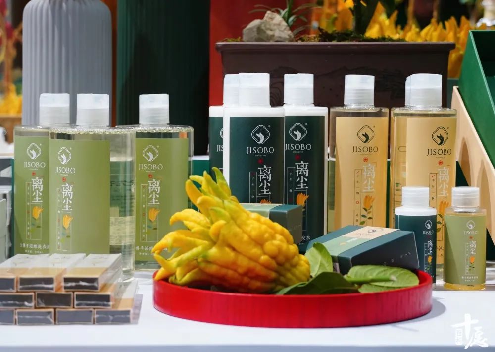 一杯佛柚,一份福佑,宝藏“佛柚”在厦门佛事展彻底火了